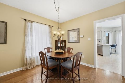 Photo 6 at 228 Sawmill Valley Drive, Summerhill Estates, Newmarket