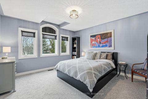 Photo 26 at 228 Sawmill Valley Drive, Summerhill Estates, Newmarket