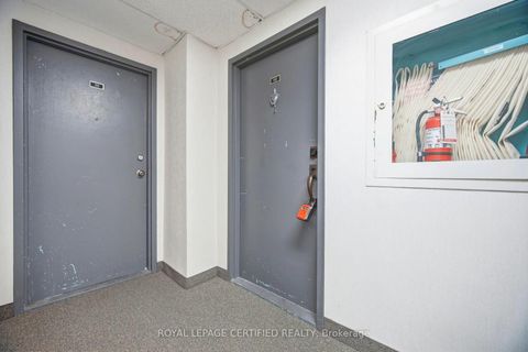 Photo 5 at 112 - 2645 Jane Street, Jane Heights, Toronto