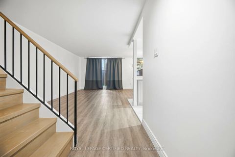 Photo 7 at 112 - 2645 Jane Street, Jane Heights, Toronto