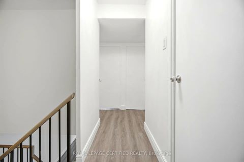 Photo 24 at 112 - 2645 Jane Street, Jane Heights, Toronto