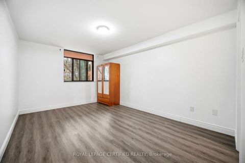 Photo 25 at 112 - 2645 Jane Street, Jane Heights, Toronto