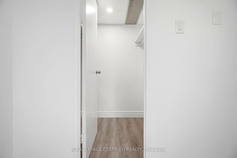 Photo 28 at 112 - 2645 Jane Street, Jane Heights, Toronto