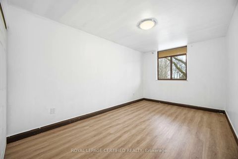 Photo 29 at 112 - 2645 Jane Street, Jane Heights, Toronto