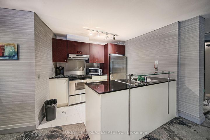 Photo 13 at 501 - 3 McAlpine Street, Annex, Toronto