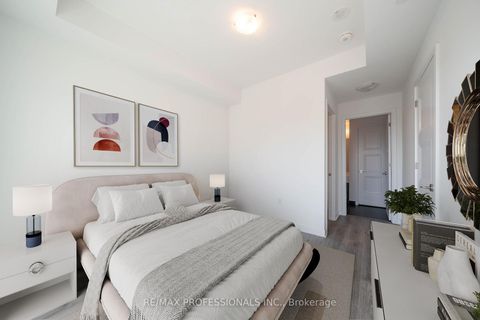 Photo 12 at 901 - 25 Neighbourhood Lane, Queensway, Toronto