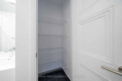 Photo 15 at 901 - 25 Neighbourhood Lane, Queensway, Toronto