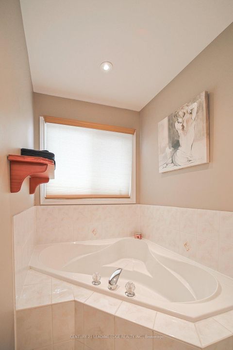 Photo 24 at 130 Solway Avenue, Maple, Vaughan