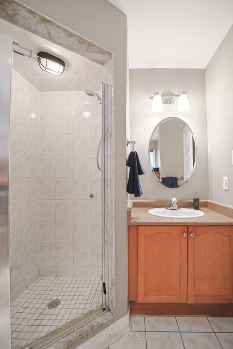 Photo 25 at 130 Solway Avenue, Maple, Vaughan