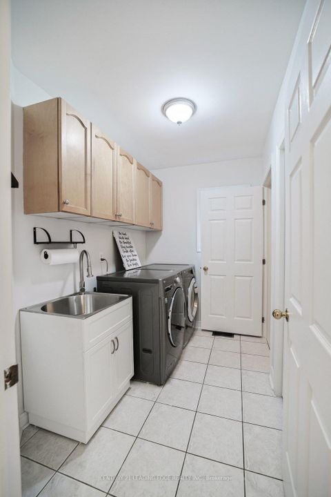 Photo 28 at 130 Solway Avenue, Maple, Vaughan