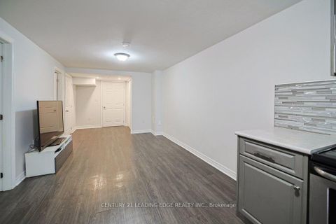 Photo 34 at 130 Solway Avenue, Maple, Vaughan