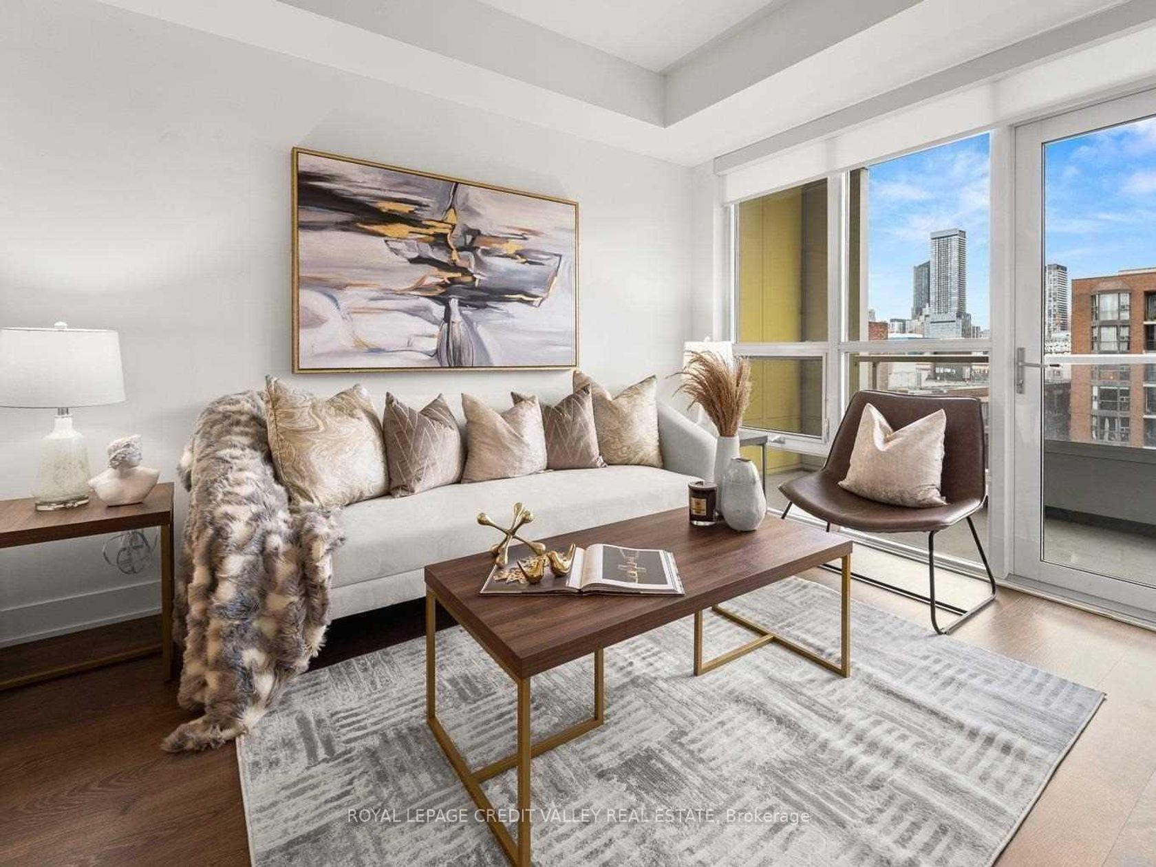 813 - 38 Cameron Street, Chinatown, Toronto 