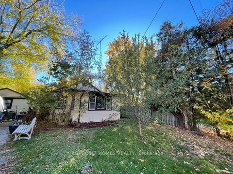 Photo 3 at 257 Cedarholme Avenue S, Keswick South, Georgina