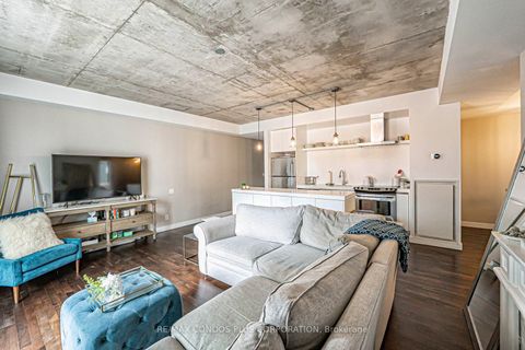 Photo 2 at 424 - 75 Portland Street, Waterfront Communities C1, Toronto