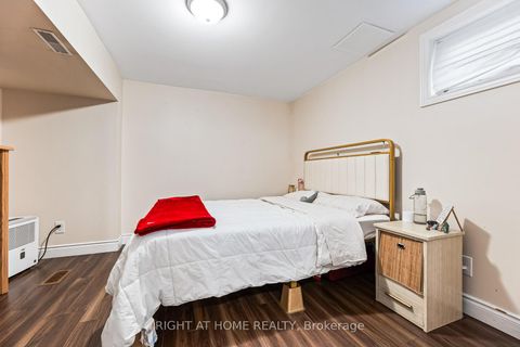 Photo 37 at 205 St Vincent Street, Wellington, Barrie