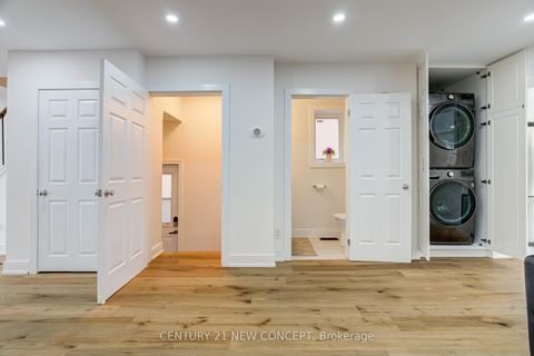 Photo 10 at 202 Mckee Avenue, Willowdale East, Toronto