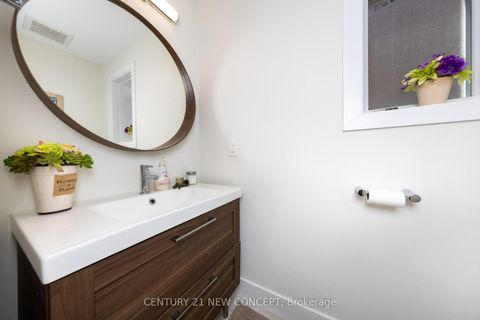 Photo 11 at 202 Mckee Avenue, Willowdale East, Toronto