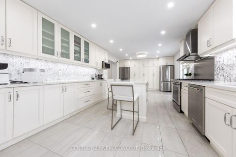 Photo 15 at 202 Mckee Avenue, Willowdale East, Toronto