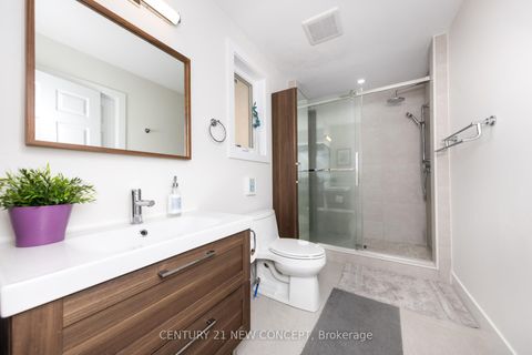 Photo 20 at 202 Mckee Avenue, Willowdale East, Toronto