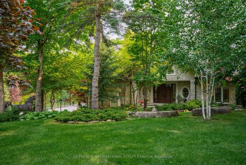 Photo 2 at 101 Paula Court, Kleinburg, Vaughan