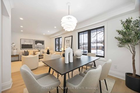 Photo 10 at 131 Applefield Drive, Bendale, Toronto