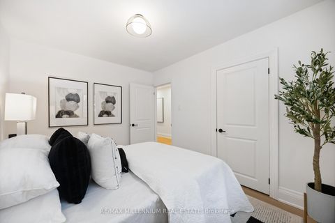 Photo 19 at 131 Applefield Drive, Bendale, Toronto