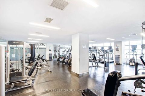 Photo 7 at 2011 - 15 Iceboat Terrace, Waterfront Communities C1, Toronto