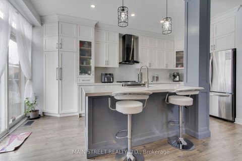 Photo 9 at 164 Glasgow Crescent, Keswick South, Georgina