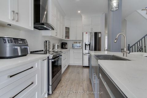 Photo 11 at 164 Glasgow Crescent, Keswick South, Georgina