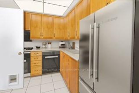 Photo 4 at 208 - 65 Scadding Avenue, Waterfront Communities C8, Toronto