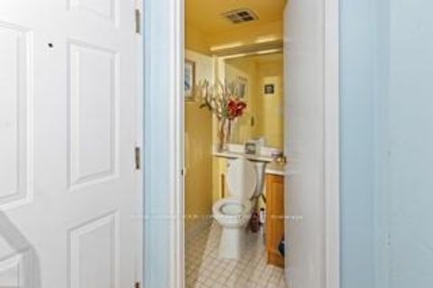 Photo 10 at 208 - 65 Scadding Avenue, Waterfront Communities C8, Toronto