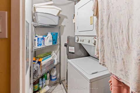 Photo 12 at 208 - 65 Scadding Avenue, Waterfront Communities C8, Toronto