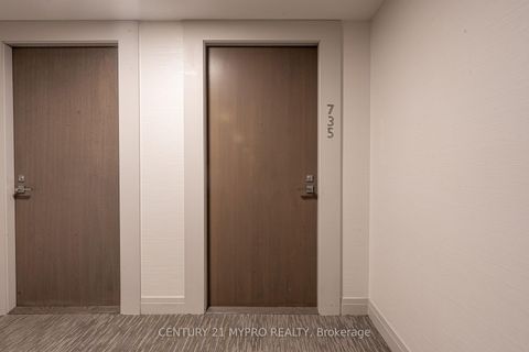 Photo 5 at 735 - 251 Jarvis Street, Moss Park, Toronto