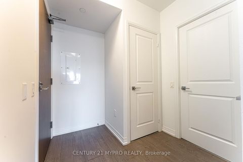 Photo 6 at 735 - 251 Jarvis Street, Moss Park, Toronto