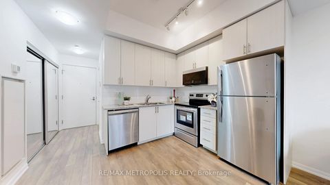 Photo 13 at 833 - 3091 Dufferin Avenue, Glen Park, Toronto