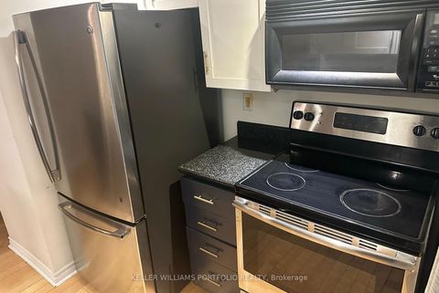 Photo 3 at 841 - 250 Wellington Street W, Waterfront Communities C1, Toronto