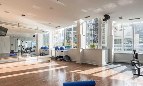 Photo 15 at 841 - 250 Wellington Street W, Waterfront Communities C1, Toronto