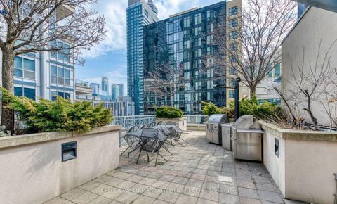 Photo 20 at 841 - 250 Wellington Street W, Waterfront Communities C1, Toronto