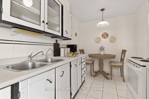 Photo 9 at 612 - 177 Linus Road, Don Valley Village, Toronto