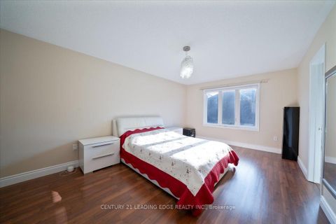 Photo 23 at 15 Coranto Way, Vellore Village, Vaughan