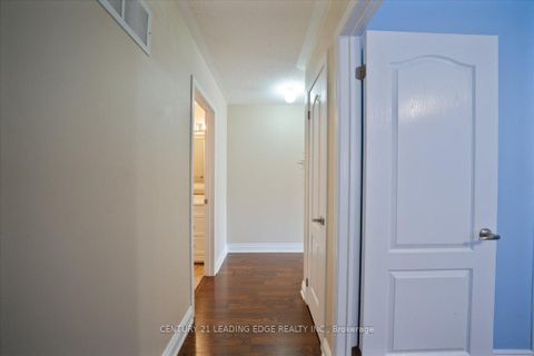 Photo 30 at 15 Coranto Way, Vellore Village, Vaughan