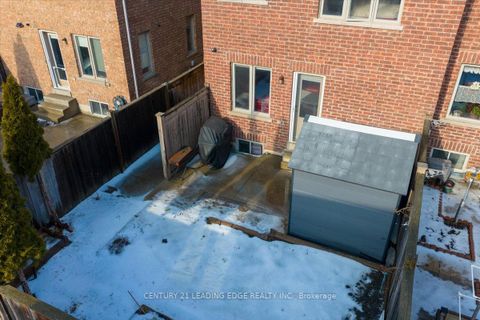Photo 48 at 15 Coranto Way, Vellore Village, Vaughan