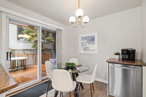 Photo 13 at 322 Parkview Avenue, Willowdale East, Toronto