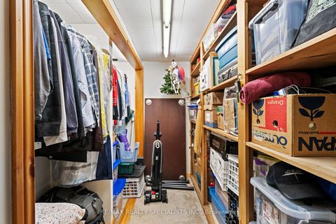 Photo 35 at 322 Parkview Avenue, Willowdale East, Toronto