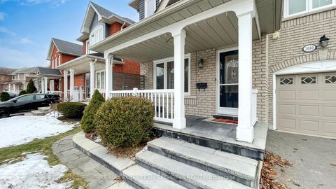 Photo 1 at 2080 Erin Gate Boulevard, Amberlea, Pickering