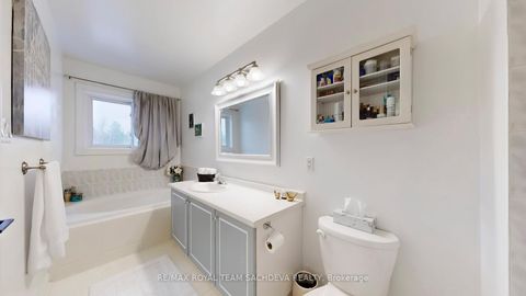 Photo 27 at 2080 Erin Gate Boulevard, Amberlea, Pickering