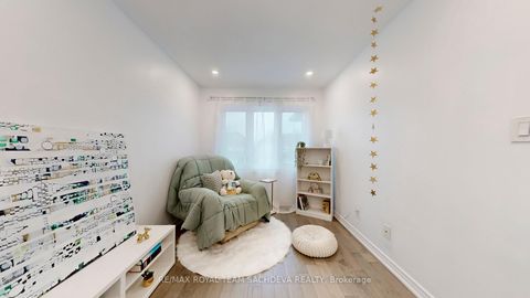 Photo 32 at 2080 Erin Gate Boulevard, Amberlea, Pickering