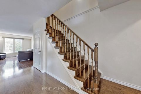 Photo 15 at 9 Festival Drive, Branson, Toronto