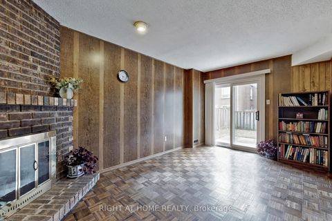 Photo 27 at 9 Festival Drive, Branson, Toronto