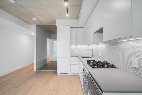 Photo 12 at 302 - 2720 Dundas Street W, Junction Area, Toronto